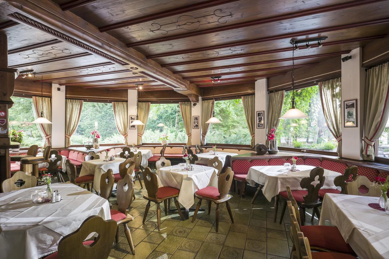 Gasthof Restaurant Waldcafe Mayrhofen Exterior photo